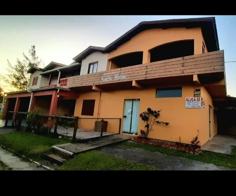 Residencial Familia Milani 100 Metros Do Mar Torres Appartement Buitenkant foto